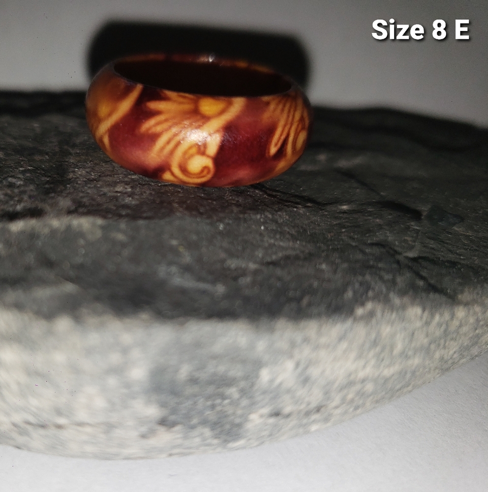 Elegant Brown With Tan Women's Ring SIZE 8